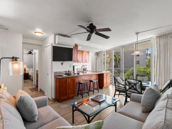 Oceanfront South Kihei Vacation Rental - Maui Beachfront Condo with Pool