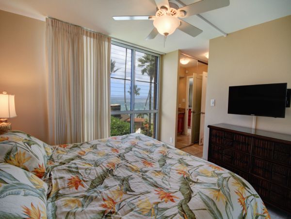 South Kihei Oceanfront Vacation Rental - Maui Beachfront Condo