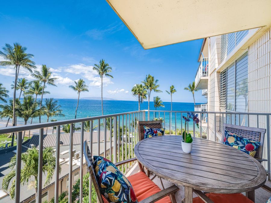 Beachfront 2 Bedroom Condo