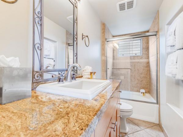 Oceanfront 3 Bedroom Condo in Maui