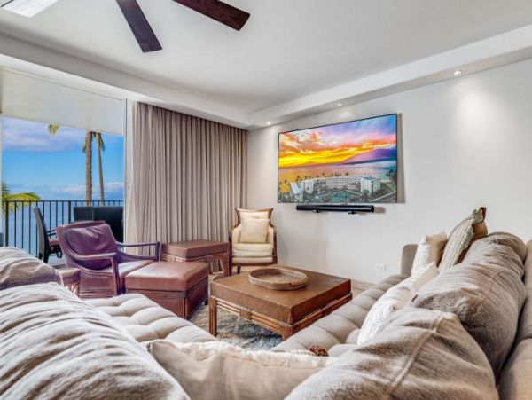 Oceanfront 3 Bedroom Condo in Maui