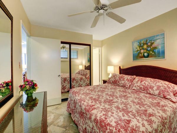 Panoramic Ocean View One Bedroom Vacation Rental in Kihei