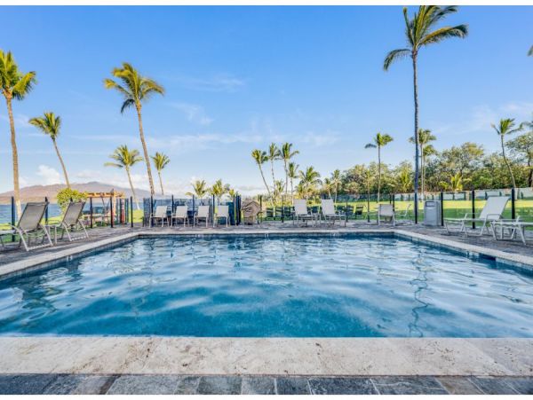 Panoramic Ocean View One Bedroom Vacation Rental in Kihei