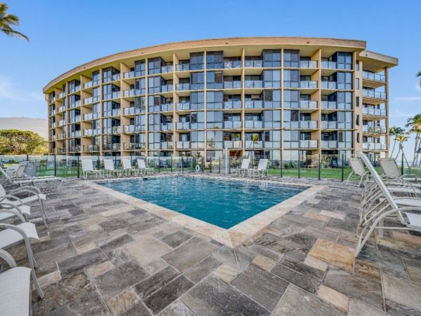 Panoramic Ocean View One Bedroom Vacation Rental in Kihei