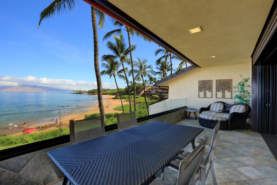 Beachfront Modern Condominium