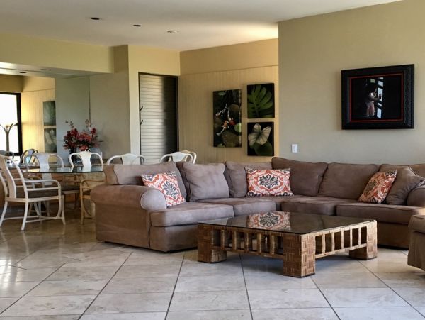 Lovely Beachfront 2 Bedroom Vacation Rental in Wailea
