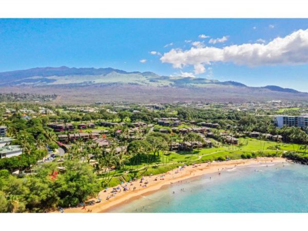 Stunning Views, Style Space Luxury Awaits