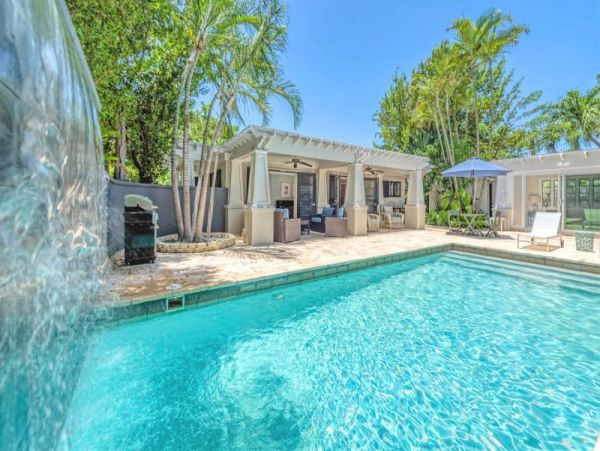 Key West Upscale 2 Bedroom Home with Guest House and Pool