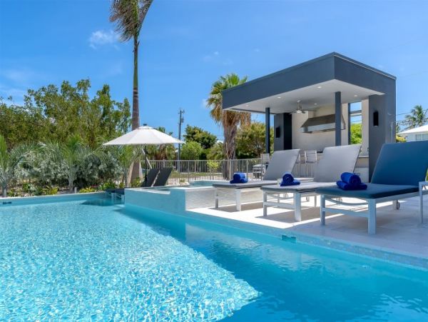 Modern Luxury 3-Bedroom Pool Home in Marathon
