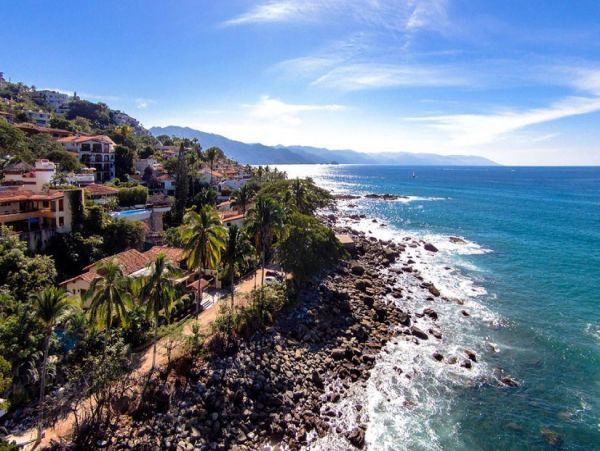 Puerto Vallarta Luxury Accommodation Sleeps 10 Guests.