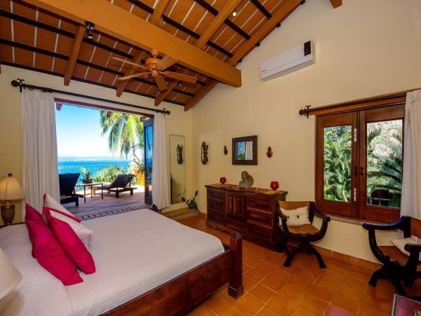 Puerto Vallarta Luxury Accommodation Sleeps 10 Guests.