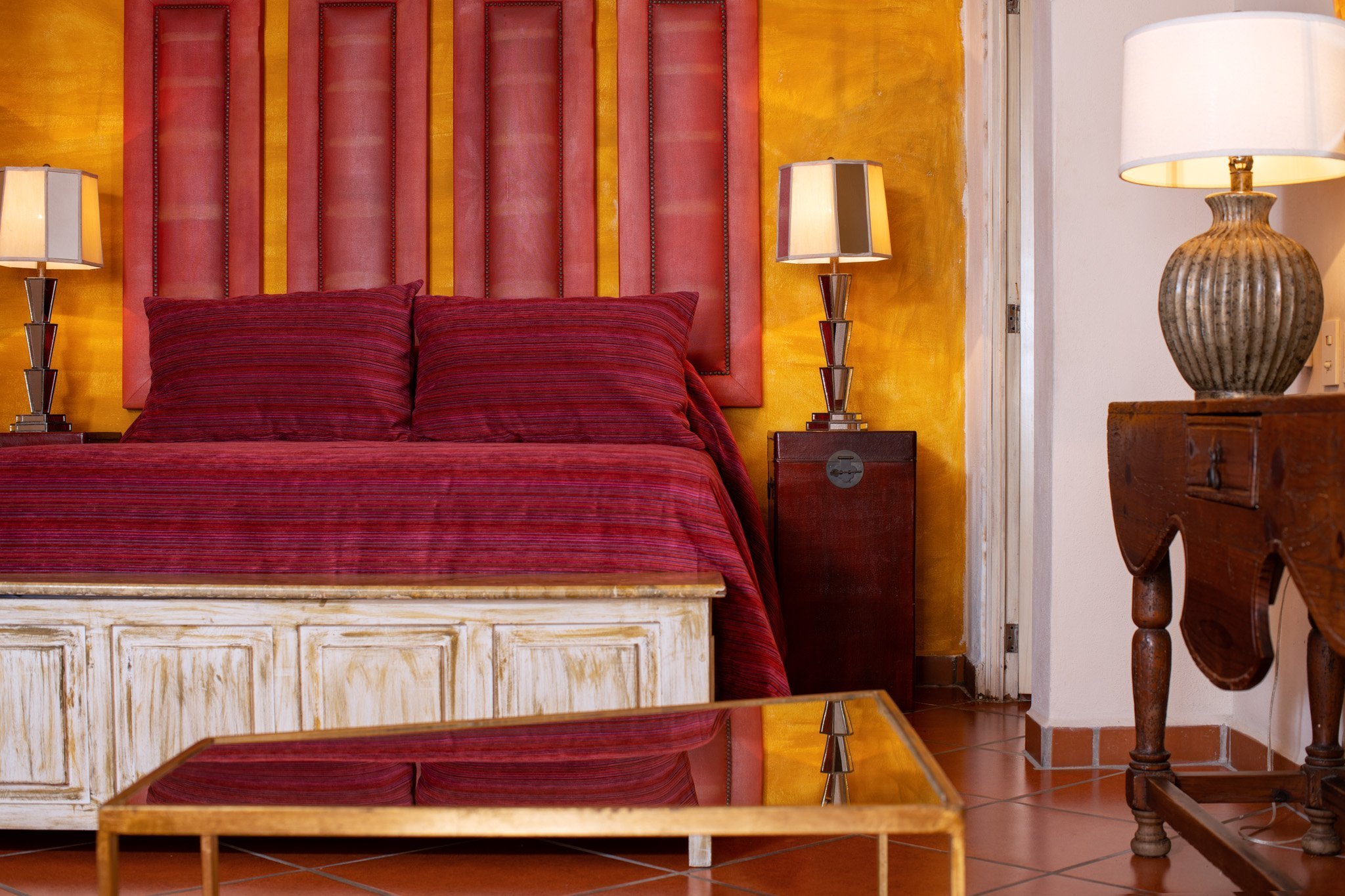 Luxury Villa Rents from 4-8 Bedrooms with Pool & Great Views