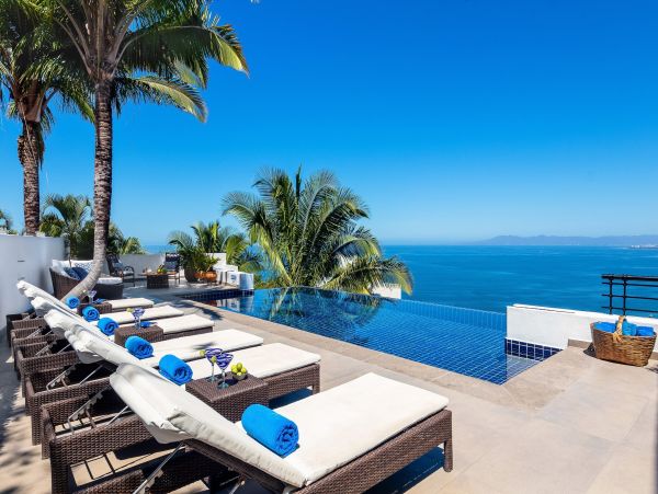 Gorgeous Vacation Rental Home with Private Pool Ocean Views - Upper Amapas Area