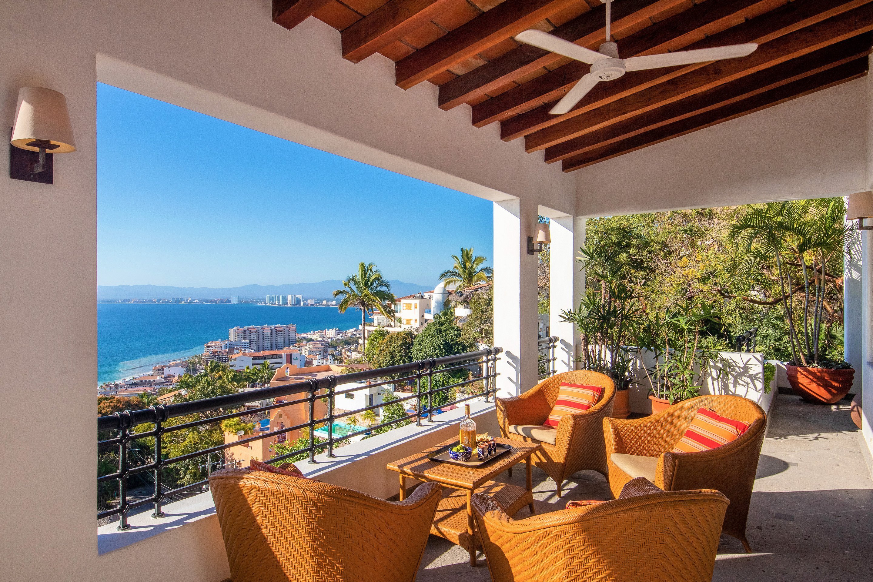 Gorgeous Vacation Rental Home with Private Pool Ocean Views - Upper Amapas Area