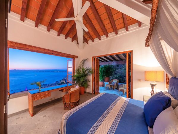 Gorgeous Vacation Rental Home with Private Pool Ocean Views - Upper Amapas Area