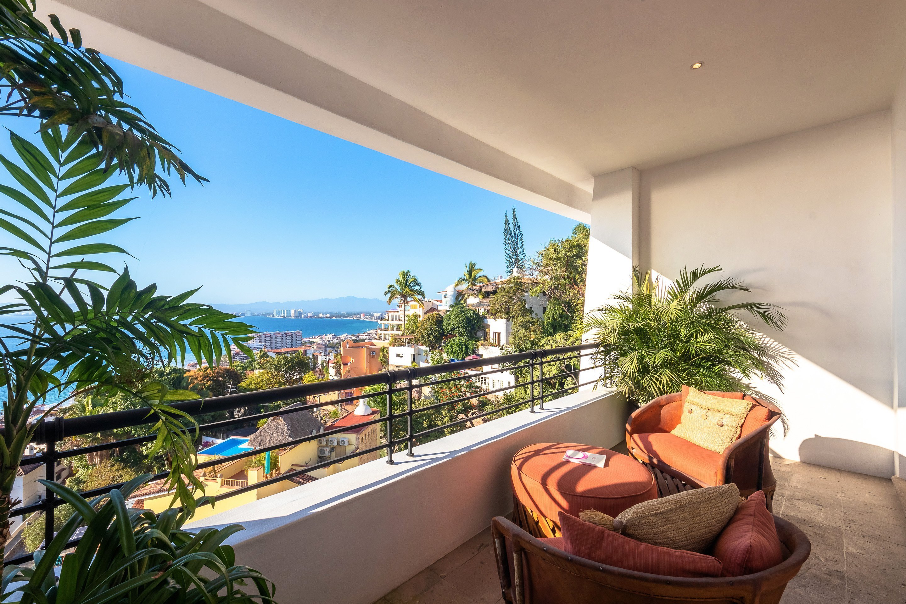 Gorgeous Vacation Rental Home with Private Pool Ocean Views - Upper Amapas Area