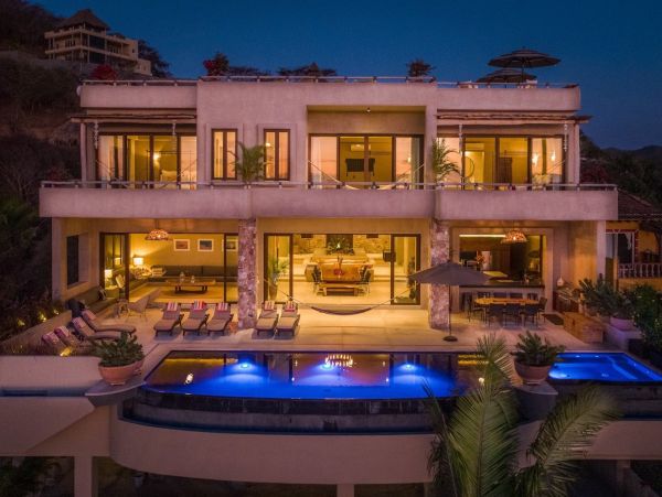 Beach, Staff, Luxury, 12 bedroom Vacation Estate Mismaloya