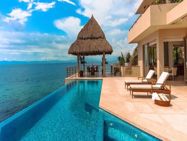 Gorgeous Vacation Rental Home with Private Pool & Hot Tub