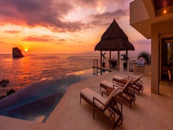 Gorgeous Vacation Rental Home with Private Pool & Hot Tub