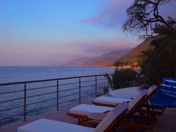 Beachfront Vacation Estate