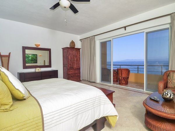 Beachfront Vacation Estate