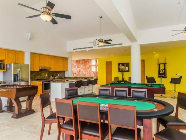 Luxury Home with Private Pool & Amazing Ocean Views