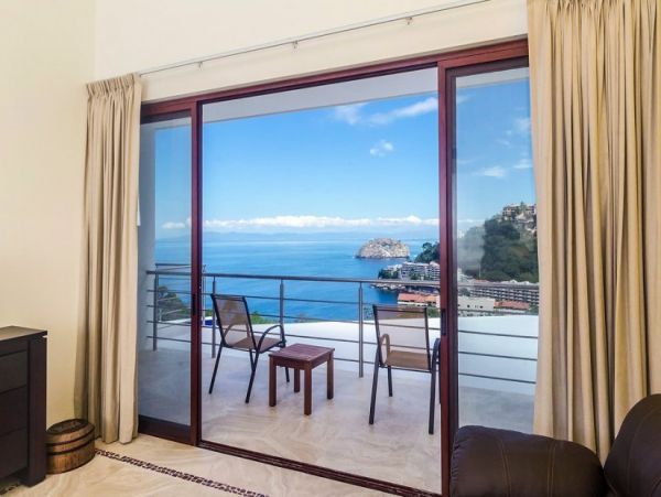 Luxury Home with Private Pool & Amazing Ocean Views