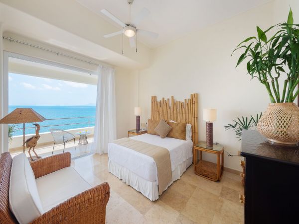 Gorgeous Vacation Rental Home with Private Pool & Hot Tub