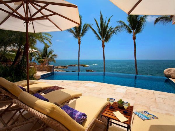 Beautiful Vacation Home with Private Pool & Full Ocean Views