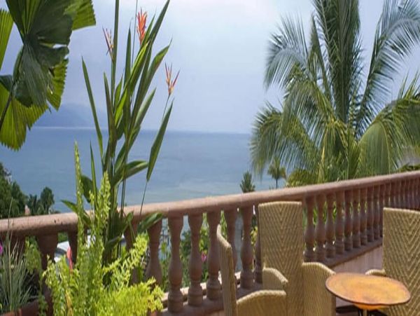 Beautiful Vacation Rental Home with Private Pool & Hot Tub