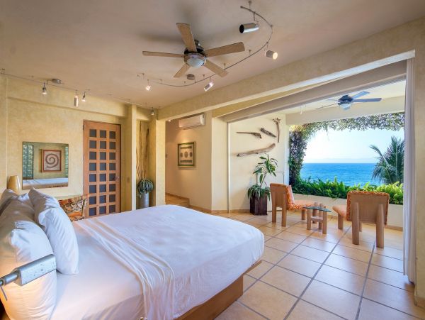 Beautiful Vacation Home with Private Pool & Full Ocean Views