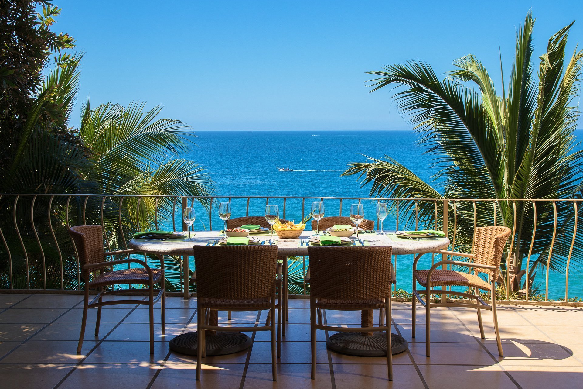 Beautiful Vacation Home with Private Pool & Full Ocean Views