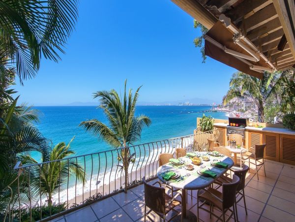 Beautiful Vacation Home with Private Pool & Full Ocean Views