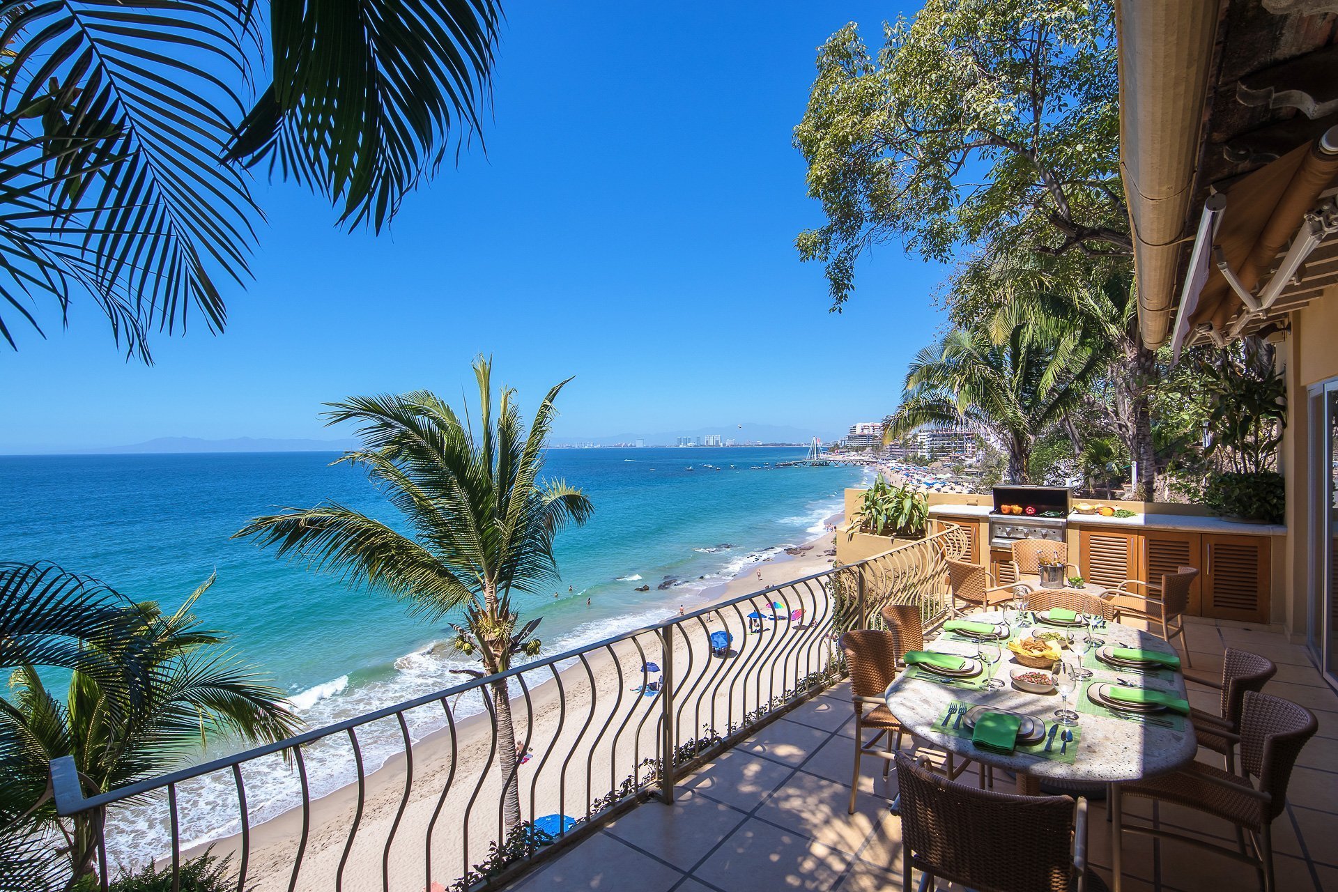 Beautiful Vacation Home with Private Pool & Full Ocean Views