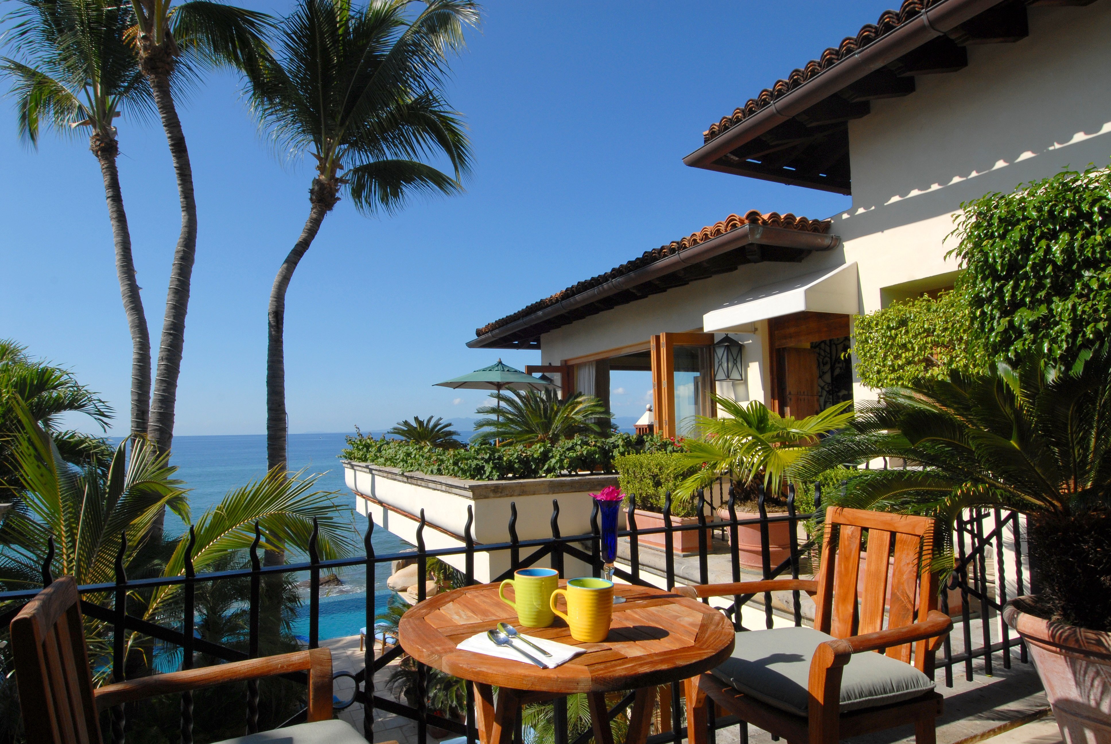 Beautiful Vacation Home with Private Pool & Full Ocean Views