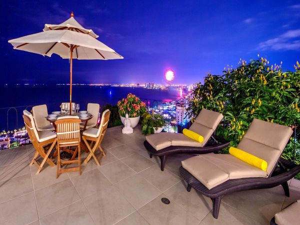 Gorgeous Vacation Villa with Private Pool & Full Ocean Views