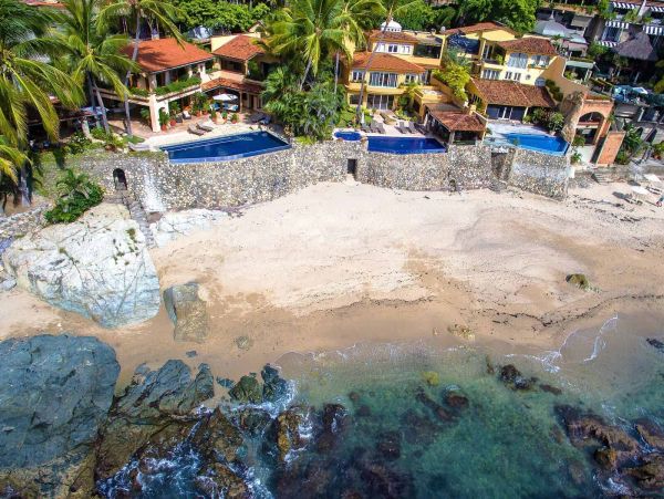 Oceanfront 4+ Bedrooms Vacation Home in Puerto Vallarta