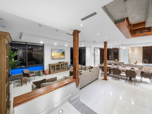 Miami Five Bedroom Extraordinary Waterfront Vacation Villa