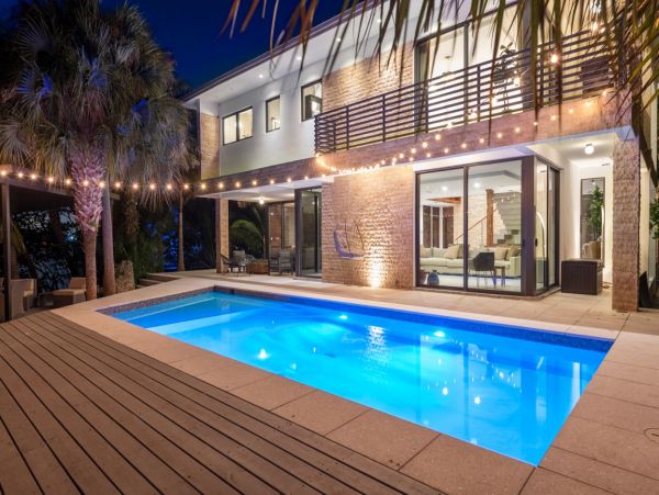 Miami Five Bedroom Extraordinary Waterfront Vacation Villa
