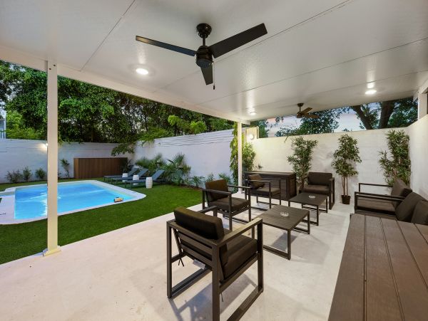 Miami Beach Posh Five Bedroom Vacation Rental Home Sleeps 14
