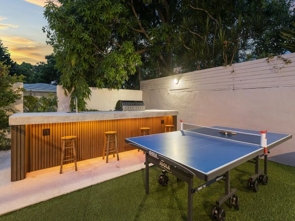 Miami Beach Posh Five Bedroom Vacation Rental Home Sleeps 14