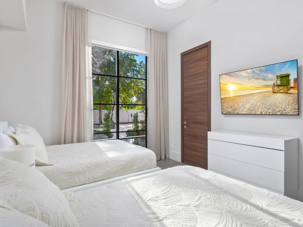 Miami Beach Home 954833