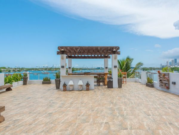 Miami Beach Home 954840