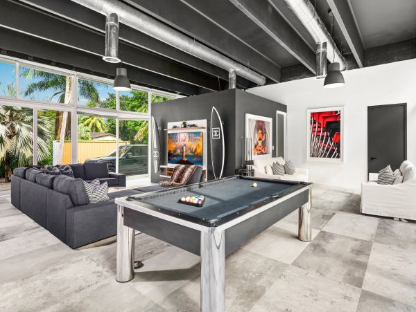 Luxury Miami Vacation Home in Miami Beach Six Bedroom