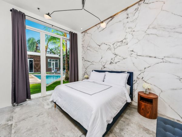 Luxury Miami Vacation Home in Miami Beach Six Bedroom