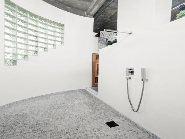 Luxury Miami Vacation Home in Miami Beach Six Bedroom