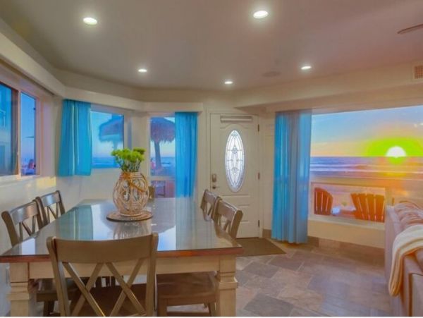Newly Remodelled Home in Bird Rock!