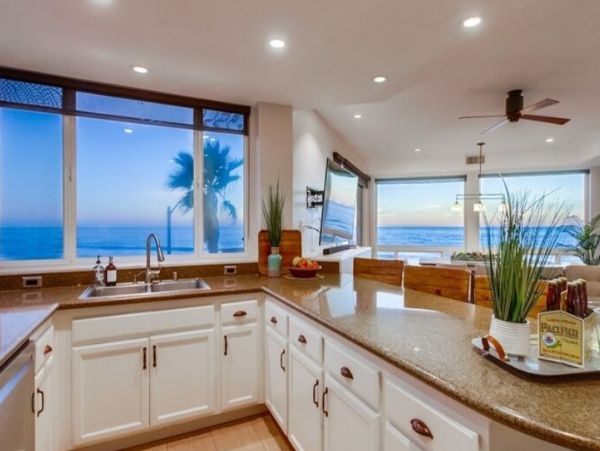 Newly Remodelled Home in Bird Rock!