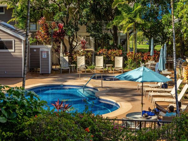 Partial Oceanviews Wailea Vacation Condo Sleeps 6 Guests