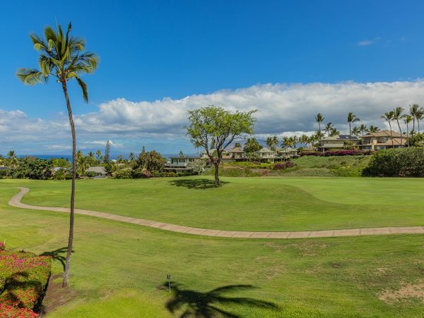 Partial Oceanviews Wailea Vacation Condo Sleeps 6 Guests